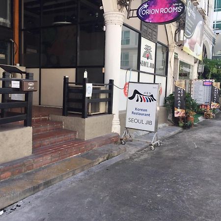 Zen Sukhumvit33 Hotell Bangkok Exteriör bild