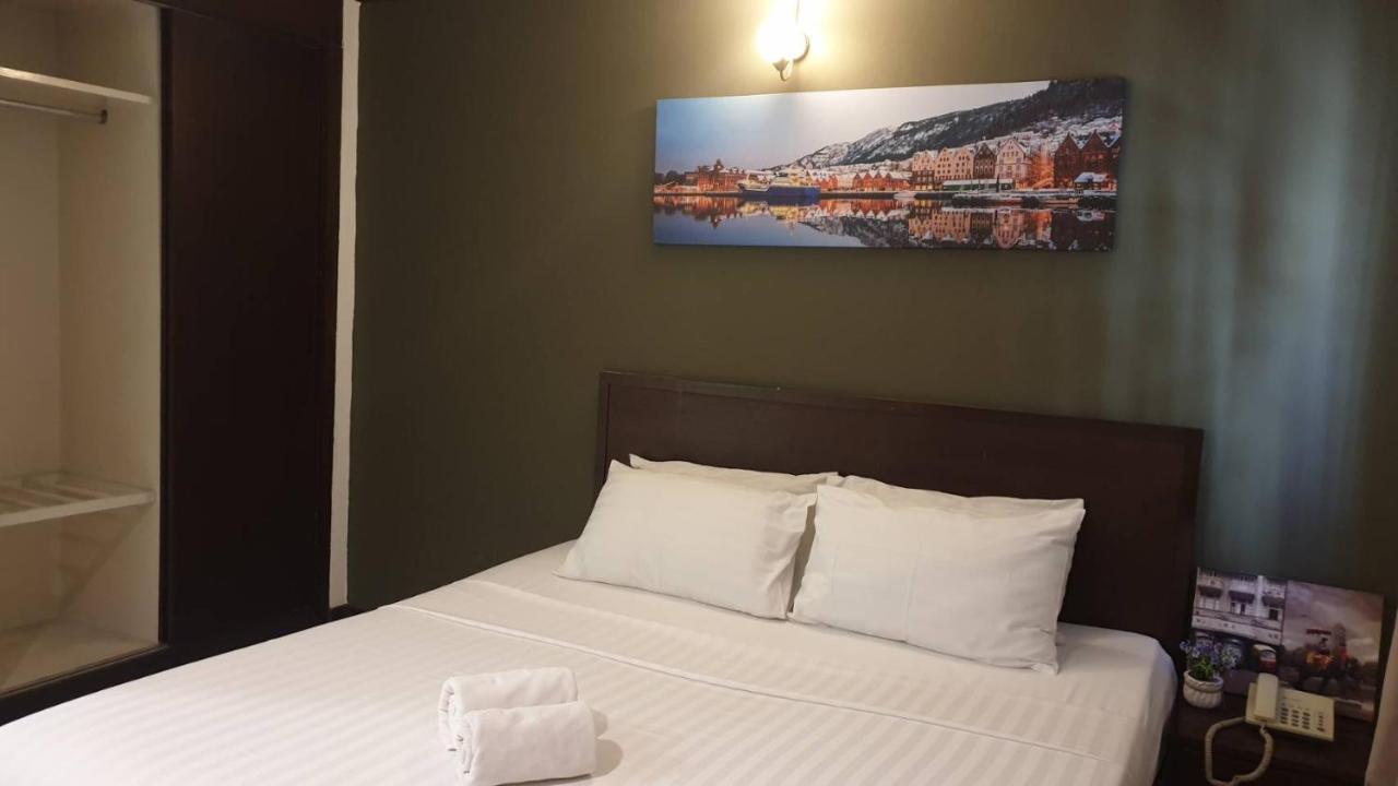 Zen Sukhumvit33 Hotell Bangkok Exteriör bild
