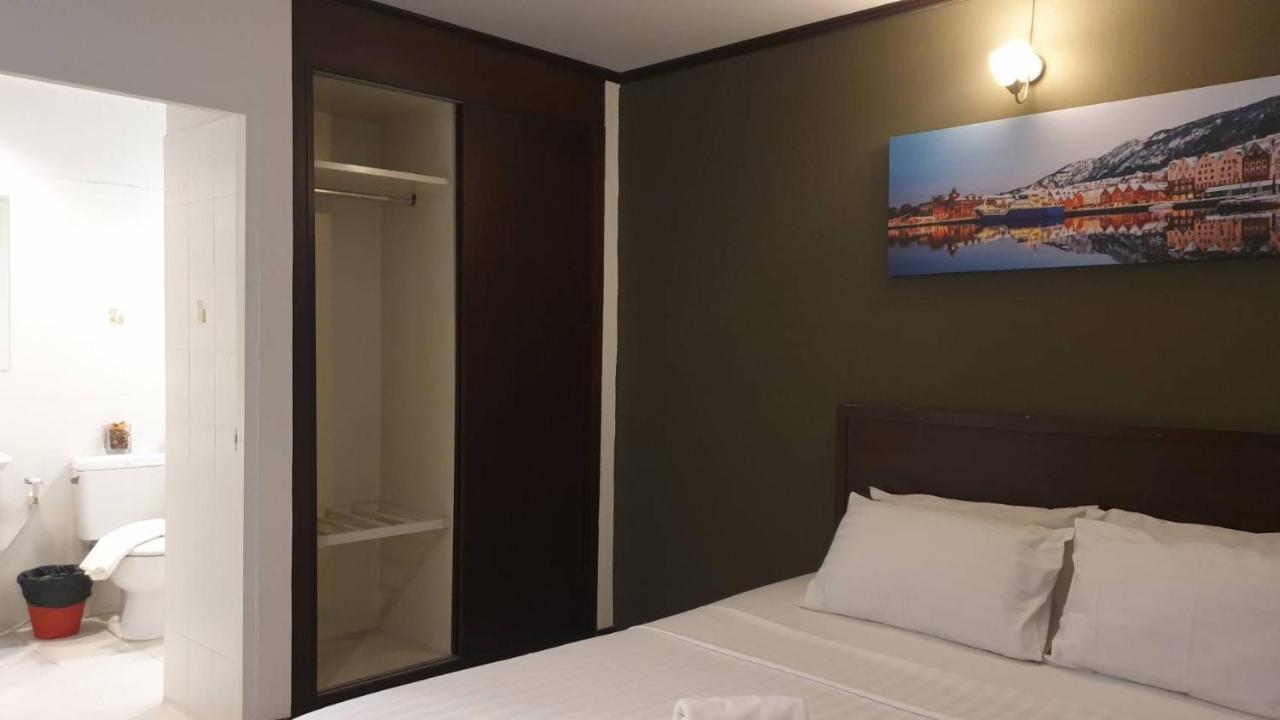Zen Sukhumvit33 Hotell Bangkok Exteriör bild