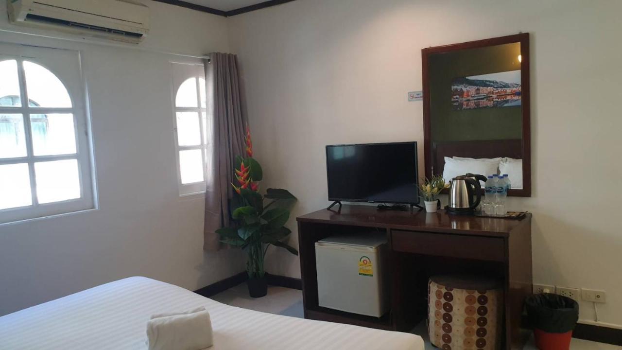 Zen Sukhumvit33 Hotell Bangkok Exteriör bild